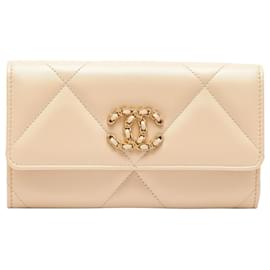 Chanel-Pelle trapuntata beige Chanel 19 Portafoglio con patta Pochette Hw oro 20K 2020 -Carne