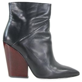 Boots Iro 40 Black