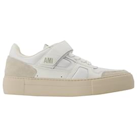 Ami Paris-Low-Top-ADC-Sneaker in Weiß/Multi-Leder-Mehrfarben