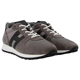 Hogan-H383 H Pelle Sneakers in Grey Suede-Grey