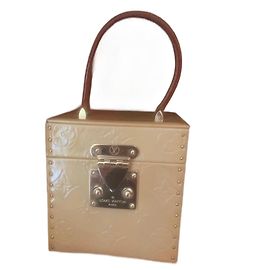 Louis Vuitton Bleecker Beige