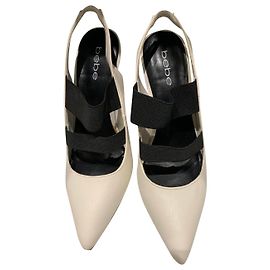 Autre Marque Escarpins à talons hauts en cuir couleur eggshell Blanc cassé
