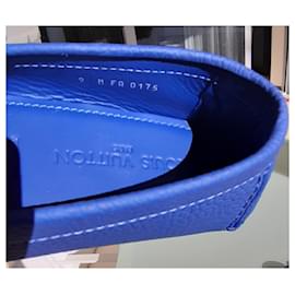 Louis Vuitton Mocasín de cuero Epi azul para hombre, mocasines para coche, mocasines  para hombre 8 suelas de goma ref.777981 - Joli Closet