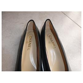 Chanel-ballerine chanel en cuir noire pointure 39 neuve jamais portée (chaussure d exposition)-Noir