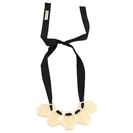 Marni 5-Peça Colar Hexagonal em Resina Creme Branco Cru
