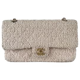 Chanel-Classic lined timeless flap medium Chanel Beige 2.55 tweed boucle-Pink,Beige