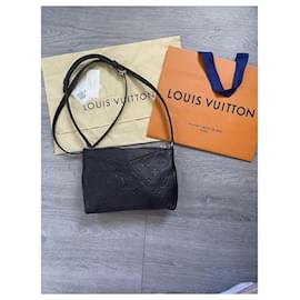 Louis Vuitton-Pallas-Preto