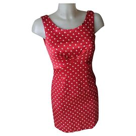 Moschino Cheap And Chic Robe à motifs pas cher et chic Moschino Blanc Rouge