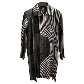 Issey Miyake Casaco multicolorido Homme Plissé Multicor