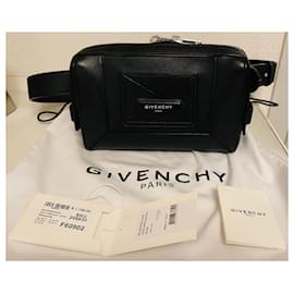 Givenchy-Antigona-Black