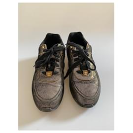 Chanel-Sneakers-Bronze