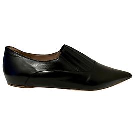 Vivienne Westwood, sapatilhas pontiagudas pretas Preto