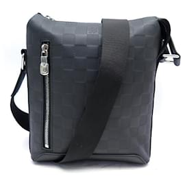 Louis Vuitton-NEW LOUIS VUITTON DISCOVERY MESSENGER DAMIER INFINY BANDOULIERE BAG-Black