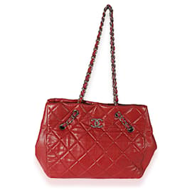 Chanel-Chanel Red Quilted Caviar Brilliant Cells Tote -Red