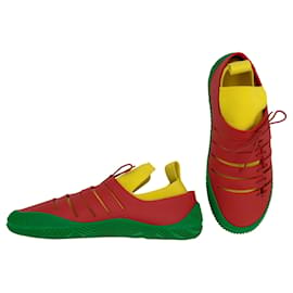Bottega Veneta-Bottega Veneta Climber Sneaker Kletterer aus grünem, mehrfarbigem Gummi-Rot