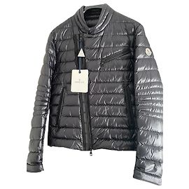 Moncler Helianthe Short Down Jacket Black
