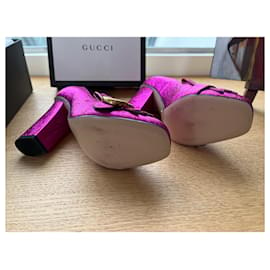 Gucci-Sapatos Gucci novos usados apenas uma vez-Rosa