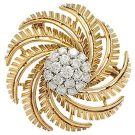 Cartier-Cartier brooch in yellow gold and diamonds.-Other