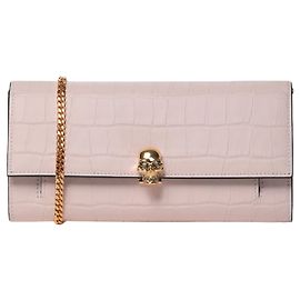 Alexander McQueen Geldbörse aus Leder mit Totenkopfkette Pink