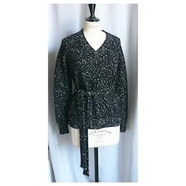 Chanel-CHANEL Lindo suéter salpicado preto e branco T34-Preto
