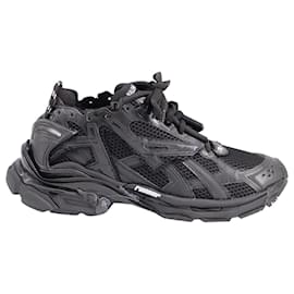 Balenciaga-Balenciaga Runner Sneaker in Black Mesh and Nylon-Black