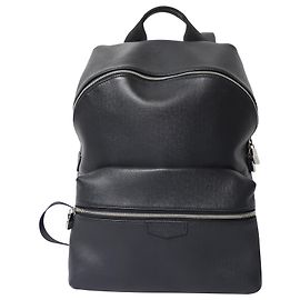 Louis Vuitton Discovery PM Backpack in Black Leather Black