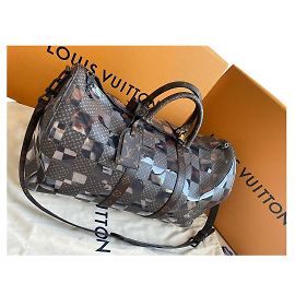 Louis Vuitton keepall 50 WITH SHOULDER STRAP Monogram Chess Brown