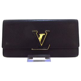 Louis Vuitton Capucines Negro