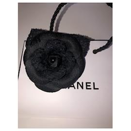 Chanel-Broches et broches-Noir