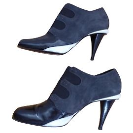 Fendi ankle boots from leather, suede with elastic inserts Black White Grey