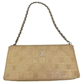 Chanel-Sac Chanel Lucky Symbols Pochette Quilted Beige Lambskin Shoulder Wristlet Preowned-Beige