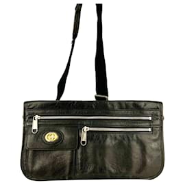 Gucci-Gucci Messenger Bag Interlocking G Sac à bandoulière en cuir noir d'occasion-Noir