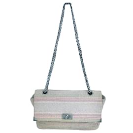 Chanel-Réédition du sac à bandoulière Chanel 225 Sac en tweed de coton multicolore rose à rabat unique d'occasion-Rose