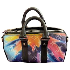 Louis Vuitton-Keepall Xs Sunset tie-dye Starburst Bag clutch sling Louis Vuitton monograma lv-Outro