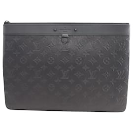 Louis Vuitton-Louis Vuitton Discovery Pochette in Black Calfskin Leather-Black