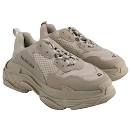 Balenciaga-Balenciaga Triple S Sneakers in Beige  Leather and Mesh-Beige