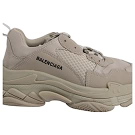 Balenciaga-Balenciaga Triple S Sneakers in Beige  Leather and Mesh-Beige