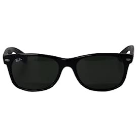 Ray-Ban-Ray-Ban Wayfarer Sunglasses in Black Acetate-Black