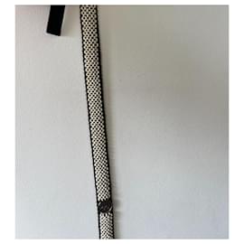 Yves Saint Laurent-Cinturón de perlas finas con logo de Yves Saint Laurent-Castaño,Blanco,Otro