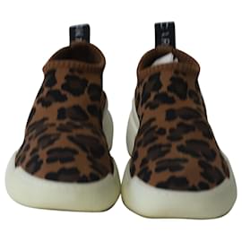 Stella Mc Cartney-Stella Mccartney Slip-On Sneakers em malha jacquard com estampa de leopardo-Outro