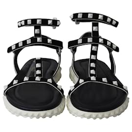 Valentino Garavani-Valentino Garavani Rockstud Sandals in Black/White Suede and Rubber-Black