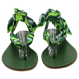 Gianvito Rossi-Gianvito Rossi Flache Sandalen zum Binden aus grünem Satin-Grün