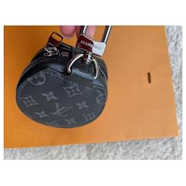 Louis Vuitton-Wallets Small accessories-Grey