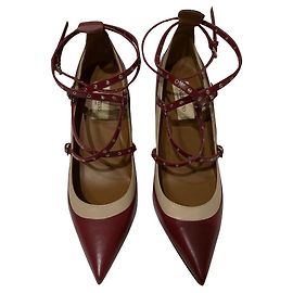 Valentino Garavani Strappy Pumps Dark Red Leather Size 38 Dark red