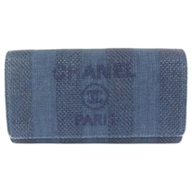 Chanel-Portefeuille à rabat en denim bleu marine CC Logo Deauville-Autre