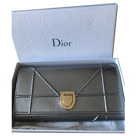 Dior Leder Clutch mit Kette Andere