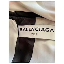 Balenciaga-Chaquetas-Negro