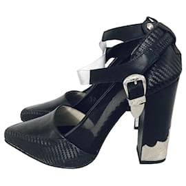 Toga Pulla-Toga Pulla Western heels-Black