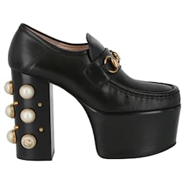 Gucci-Gucci Embellished Leather Platform Loafers-Black
