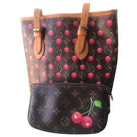 Louis Vuitton EIMER MONOGRAMM CERISE Braun